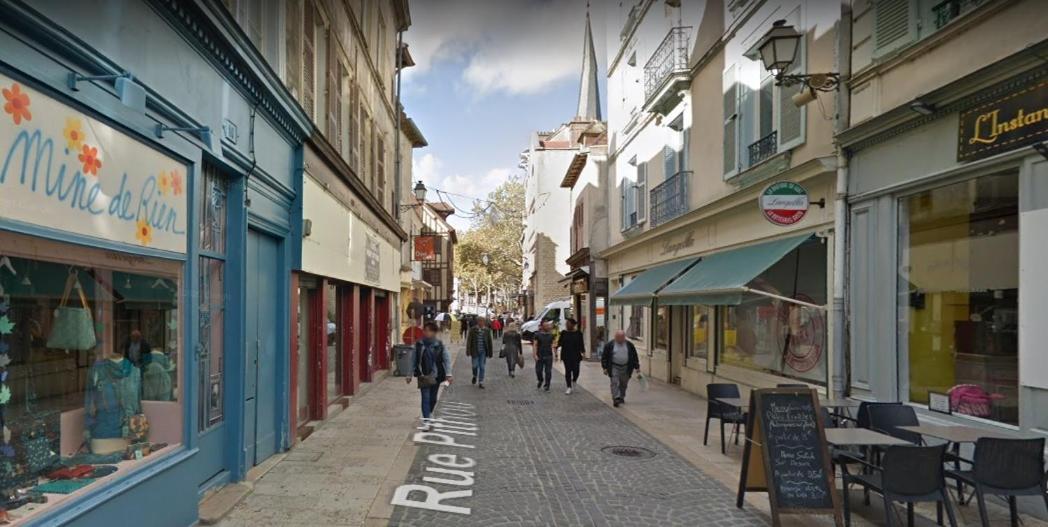 Appartement Avec Balneo Et Sauna Privatif - Le Rose Cuivre Troyes Exteriör bild